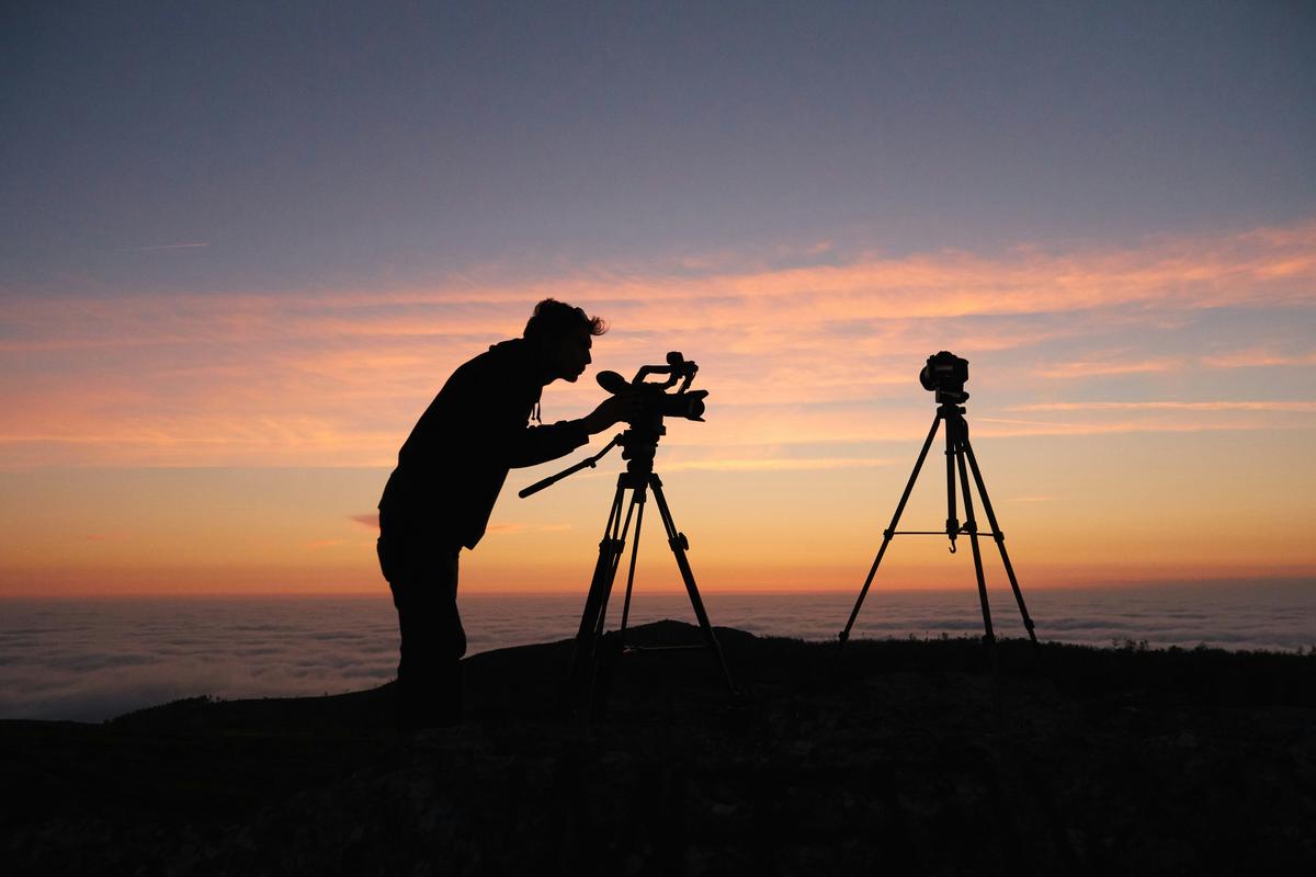 A collection of images highlighting the key considerations for event photography in Houston, such as being unobtrusive, handling VIP requests, managing lighting conditions, and maintaining attention to detail. The images depict photographers blending into the background, respectfully capturing high-profile attendees, adjusting camera settings, and focusing on significant elements like decor and awards.