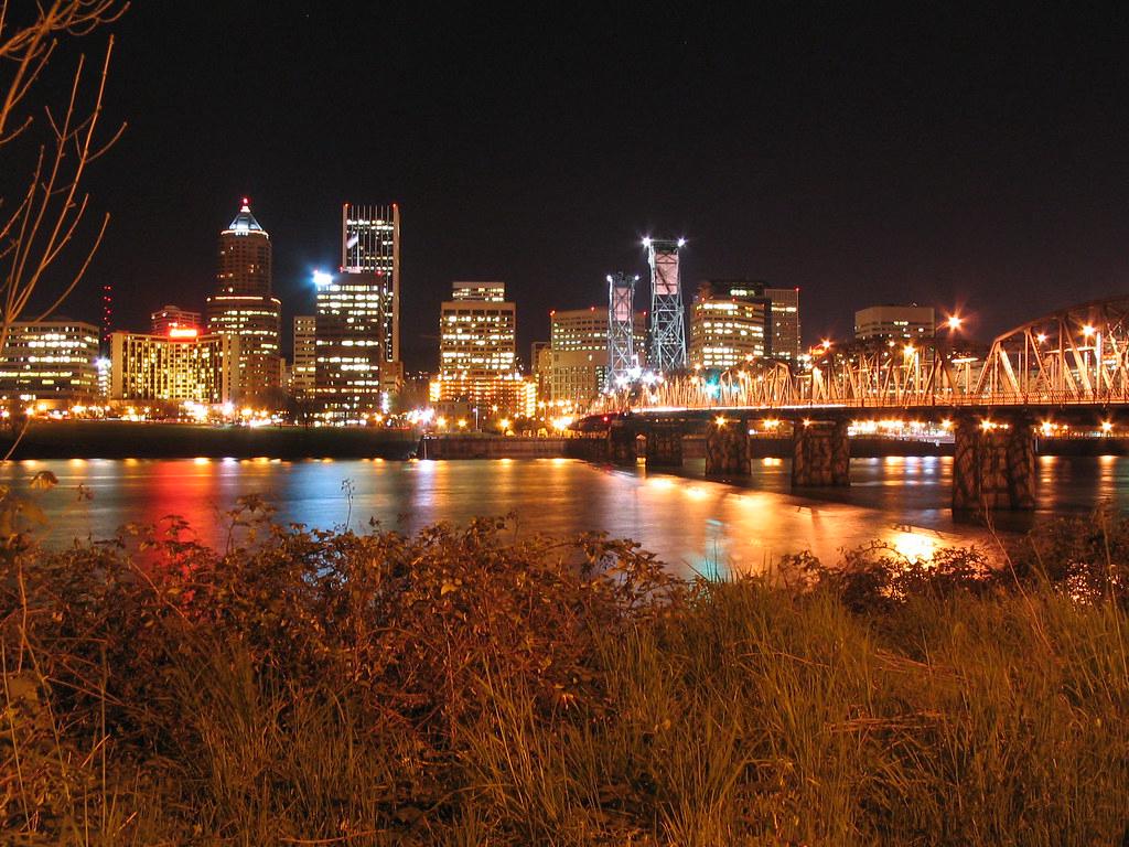 portland night photography skyline